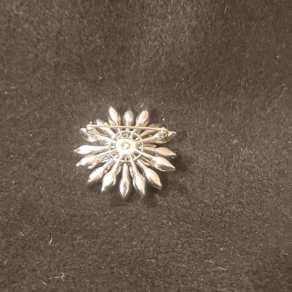 Silver  Rhinestone Broach - Picture 2 of 2